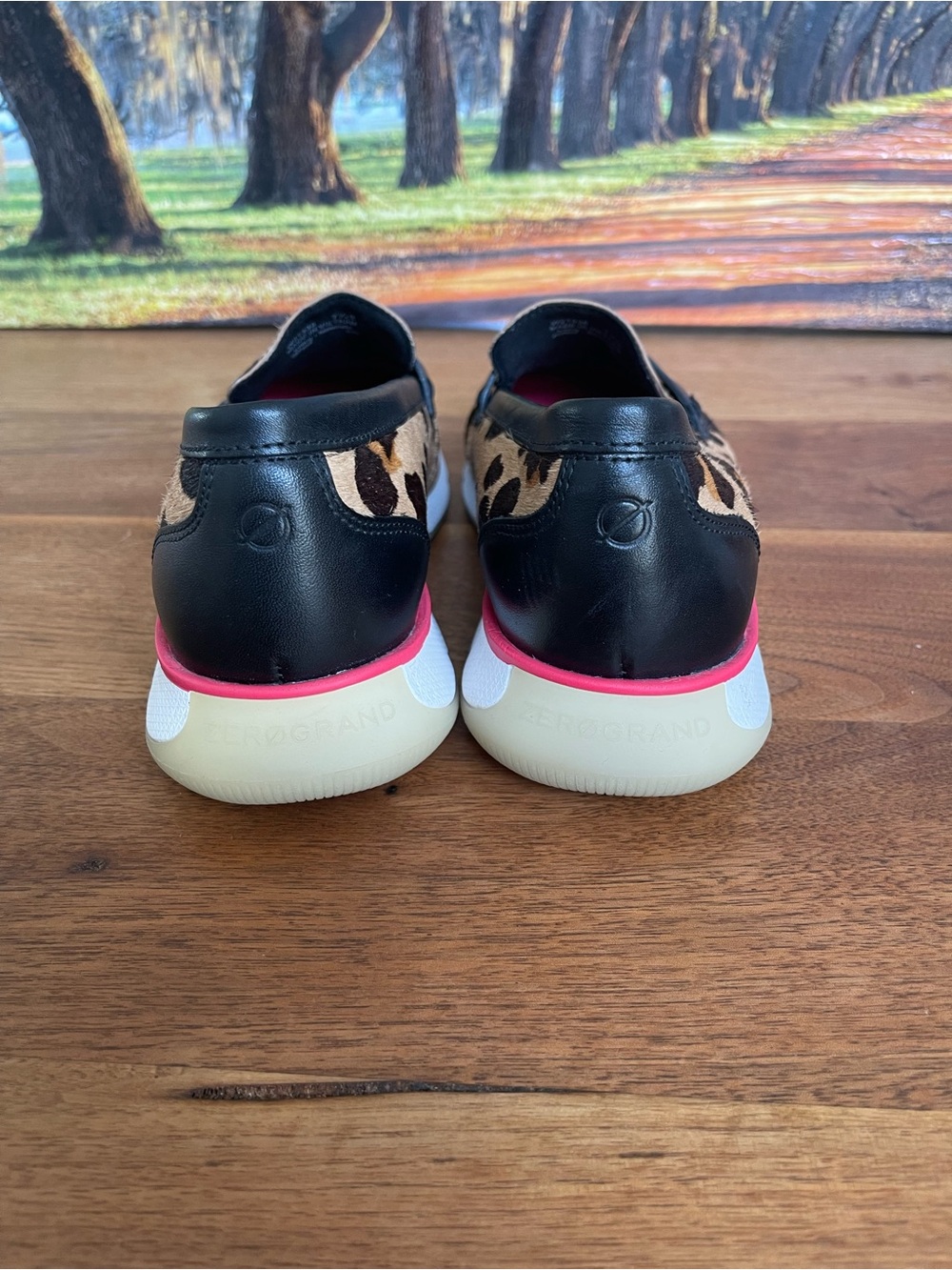 Cole Haan Leopard calf hair Slip-On Loafer with Black Trim and White Sole sz 7,5 - Picture 4 of 9